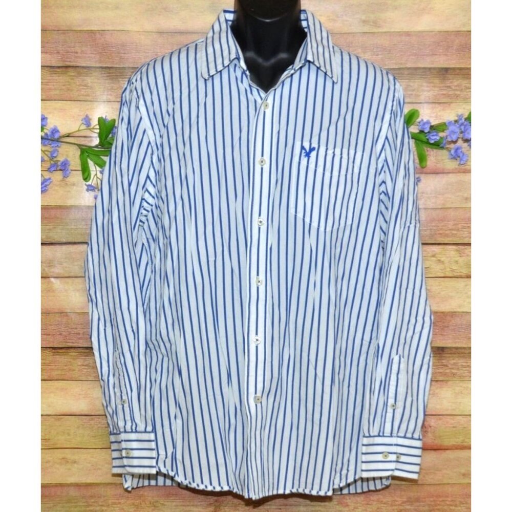American Eagle Outfitters Vintage Fit Mens XL White Blue Stripe Button Up Shirt